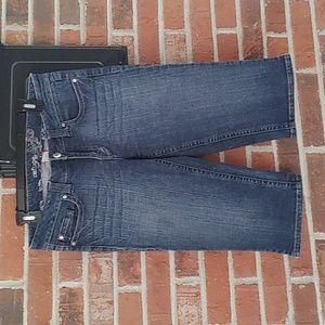Refuge Denim Capri Size 9